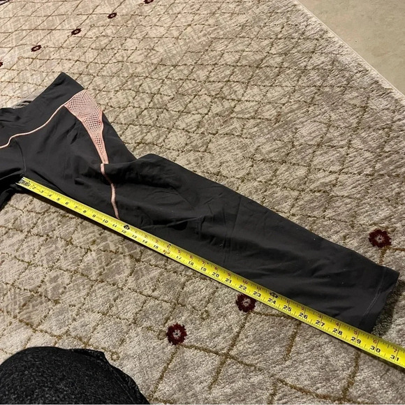 VSX Victoria’s Secret Sport Knockout Tight Grey Pink Size M Pocket - Picture 3 of 10